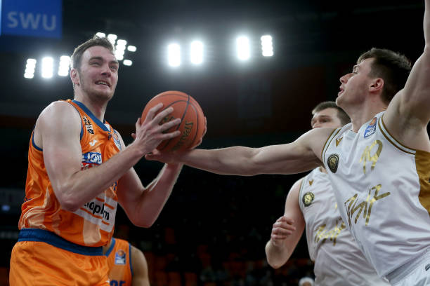 书写新的篇 书写新的篇